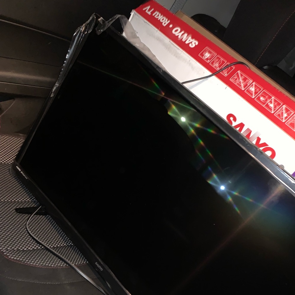Tv - Picture 2 of 3